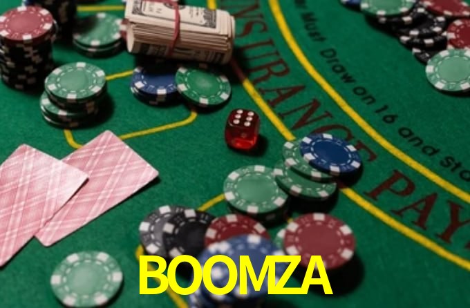 Interfaz de la app móvil BOOMZA en un smartphone moderno